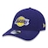 Boné Aba Curva New Era Los Angeles Lakers NBA 940 Primary - Snapback - Adulto ROXO