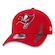 Boné Aba Curva New Era Tampa Bay Buccanners 940 NFL 21 Sideline Home - Snapback - Adulto VERMELHO