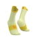 Meia de Compressão Compressport Cano Médio para Corrida V4 - Adulto AMARELO/VERMELHO