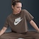Camiseta Nike Sportswear Essential Feminina MARROM