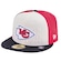 Boné Masculino New Era 59FIFTY Fitted Kansas City Chiefs NFL Game 2025 New Era OFF WHITE