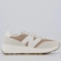 Tênis Masculino New Balance 370 V1 BEGE