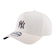 Boné New Era 940 A-Frame Metal Cooper New York Yankees Unissex OFF WHITE