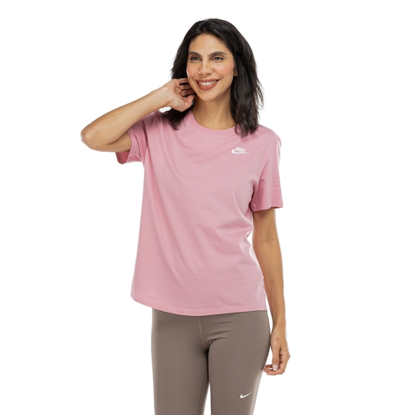 Camiseta Feminina Nike Manga Curta Sportswear Club
