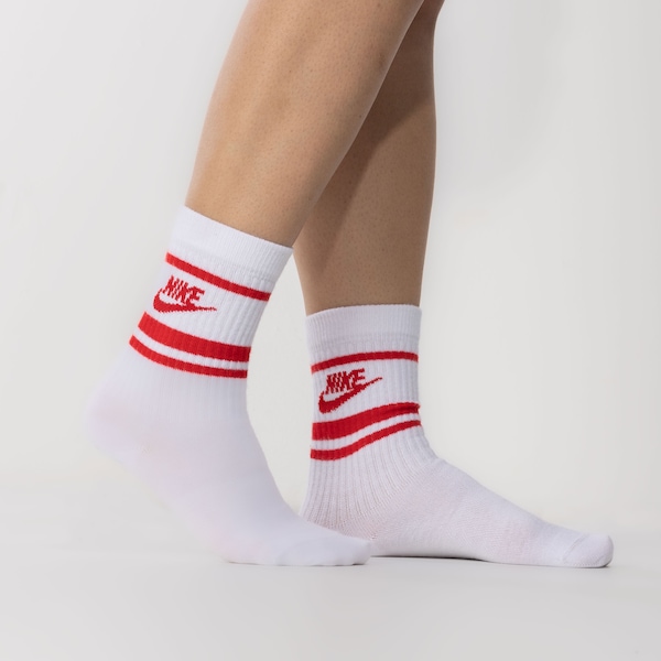 Kit de Meias Cano Alto Nike Essential Crew 3 Pares Adulto | Cor: BRANCO/VERMELHO | Tamanho: G