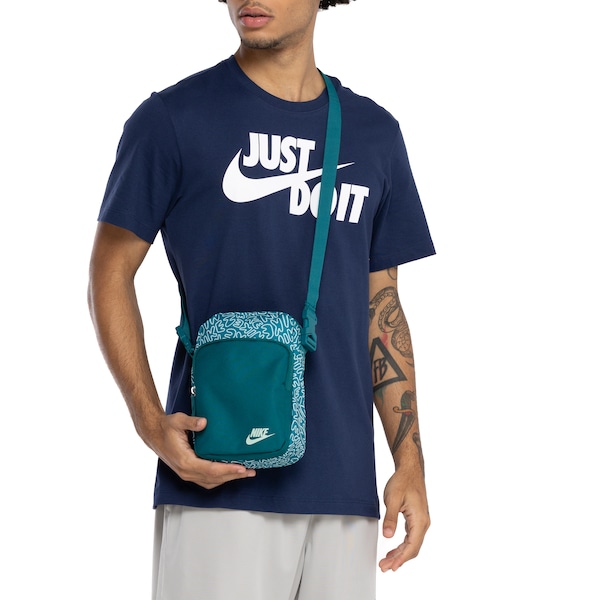 Bolsa Nike Heritage Crssbdy ScribblBolsa Nike Heritage Crssbdy Scribble - 4 Litros