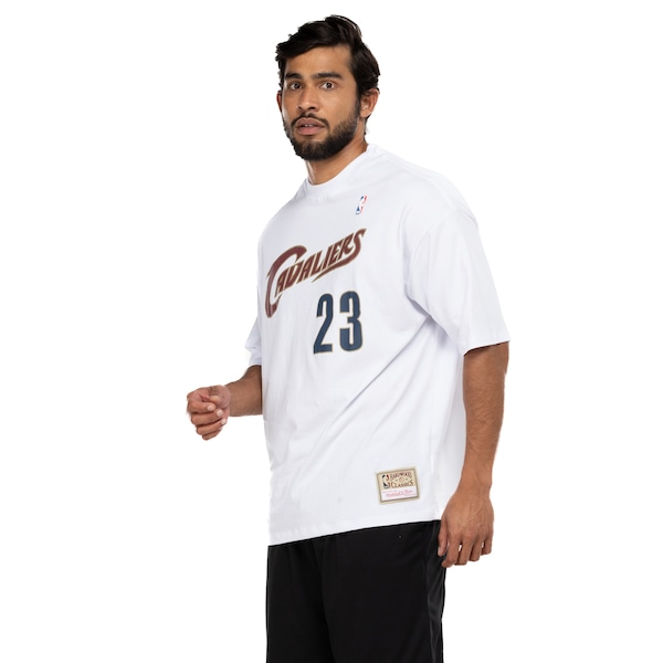 Camiseta Lebron James do Cleveland Cavaliers Mitchell & Ness Masculina Flame Logo