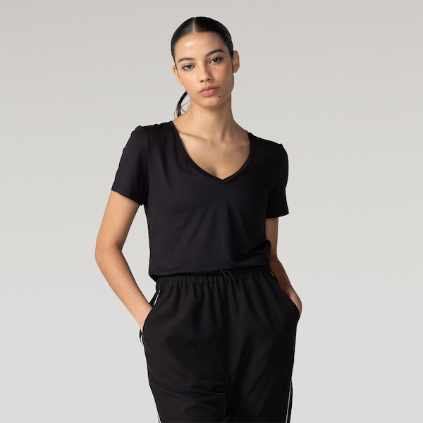 Camiseta Oxer Regulção Térmica Feminina | Cor: PRETO | Tamanho: M
