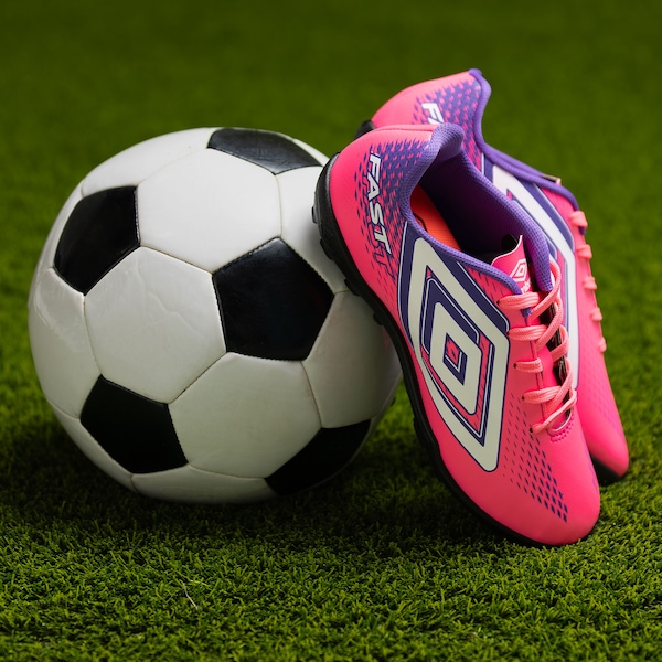 Vista 3 Chuteira Society Júnior Umbro Fast II ROSA/ROXO CLA Umbro ROSA/ROXO CLA