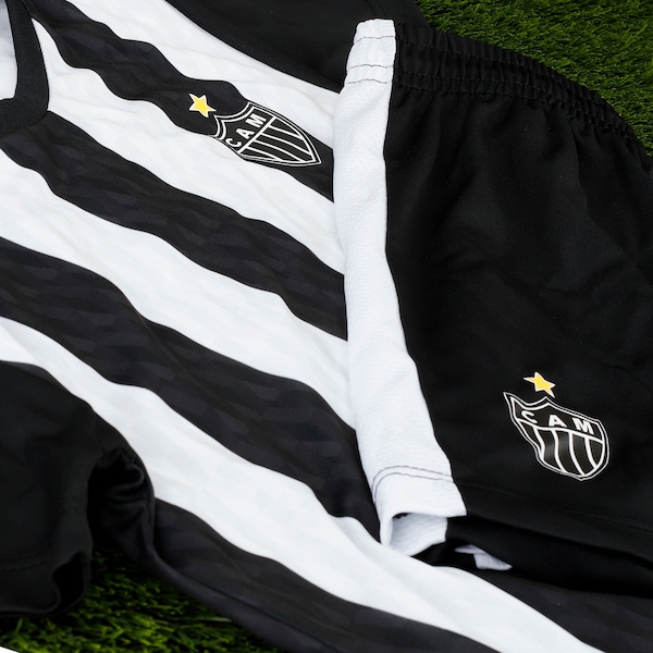 Vista 3 Kit de Uniforme do Atlético-MG Braziline Infantil Camiseta + Calção PRETO/BRANCO braziline PRETO/BRANCO