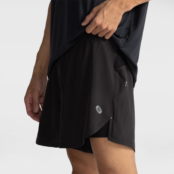 Shorts Olympikus Corre Foco 2em1 Masculino | Cor: PRETO/PRATA | Tamanho: G