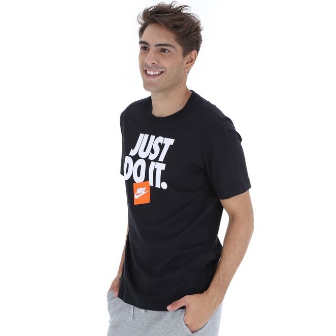 Camiseta Nike Sportswear Tee HBR 3 - Masculina - Foto 2