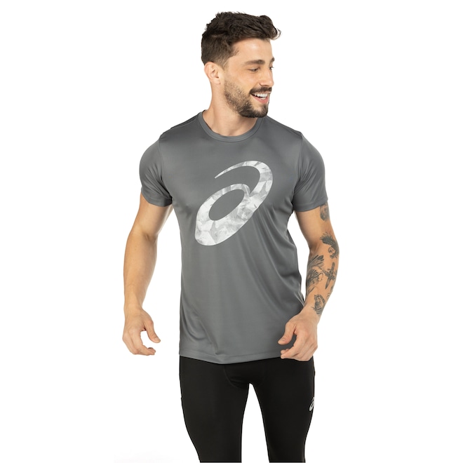 Camiseta ASICS Manga Curta Logo Estampado - Masculina - Foto 2