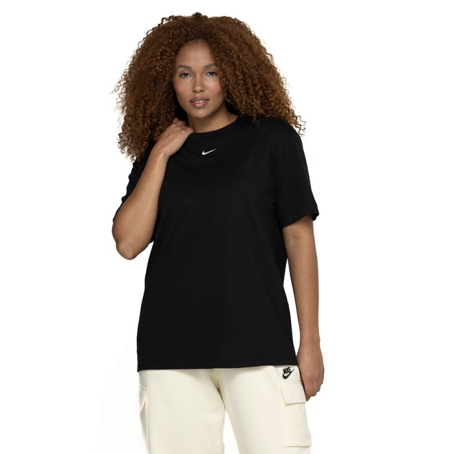 Camiseta Feminina Nike Manga Curta Essential BF LBR - Foto 2