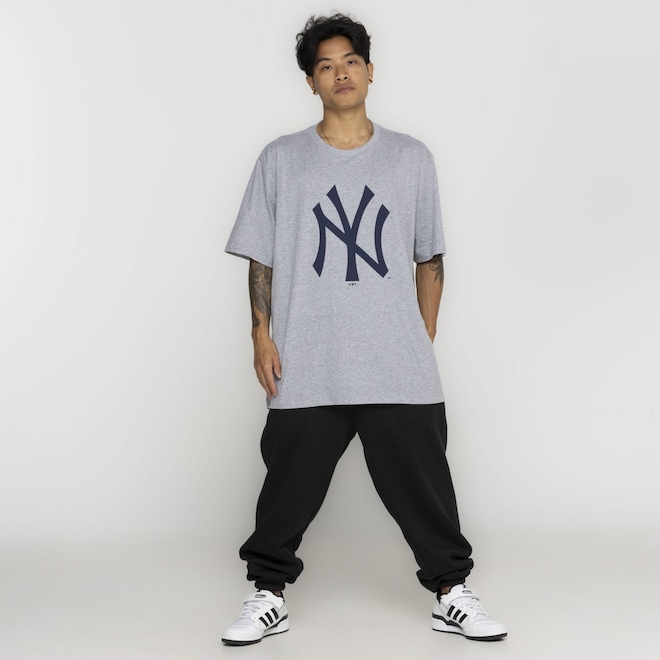 Camiseta New York Yankees MLB New Era Masculina Básico Essential - Foto 1