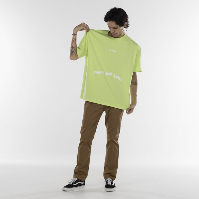 Camiseta Approve Manga Curta Huge Peaceandluv II - Foto 1