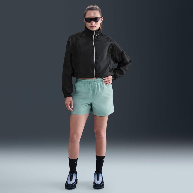 Short Feminino Nike Sportswear Essential Woven - Foto 1