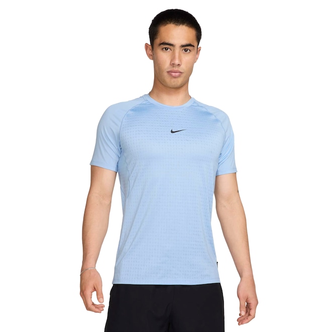 Camiseta Nike Breathe Slim Masculina - Foto 1