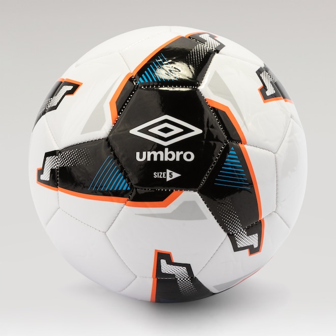 Bola De Futebol De Campo Umbro Tristar