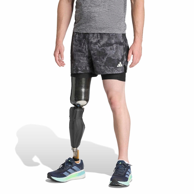 Bermuda adidas 2 Em 1 Own The Run Spray Dye Masculina - Foto 1