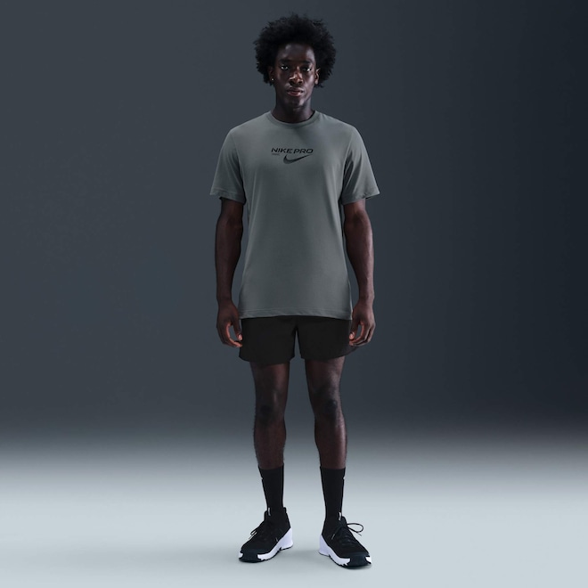 Camiseta Nike Pro Training Masculina - Foto 1
