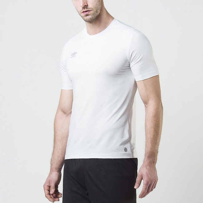 Camiseta Umbro Basic UV - Masculina - Foto 1