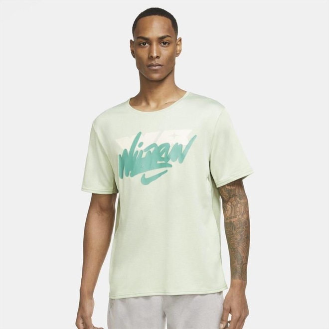 Camiseta Nike Wild Run Rise 365 - Masculina - Foto 1