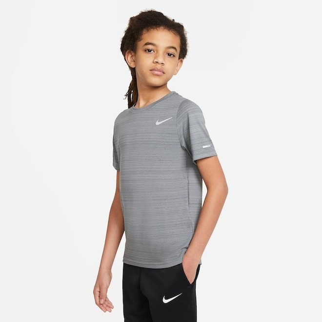 Camiseta Nike Dri-FIT Miler - Infantil - Foto 1