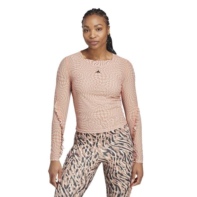 Camiseta adidas Yoga Studio AOP - Feminina - Foto 1