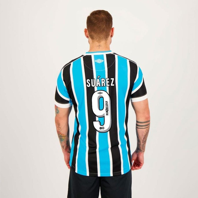 Camisa do Grêmio I 2023 Suárez 9 Umbro - Masculina - Foto 1