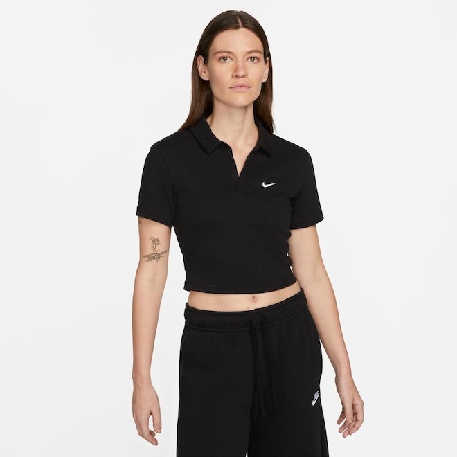 Camiseta Nike Polo Sportswear Essential - Feminina - Foto 1