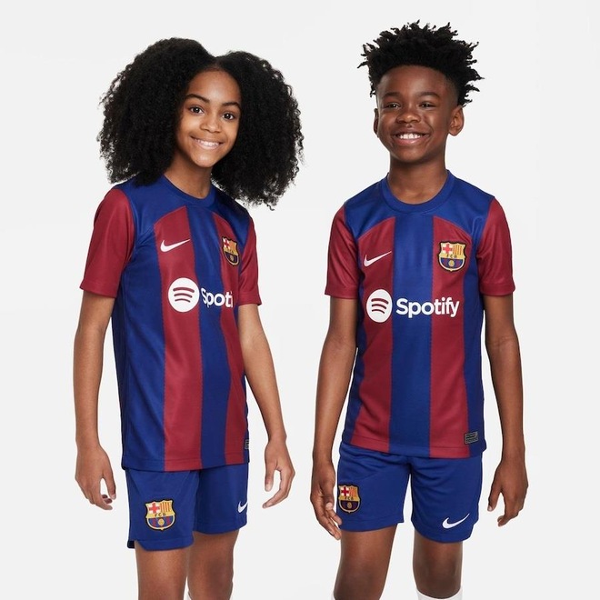 Camisa Barcelona I 2023/24 Torcedor Pro Nike - Infantil - Foto 1
