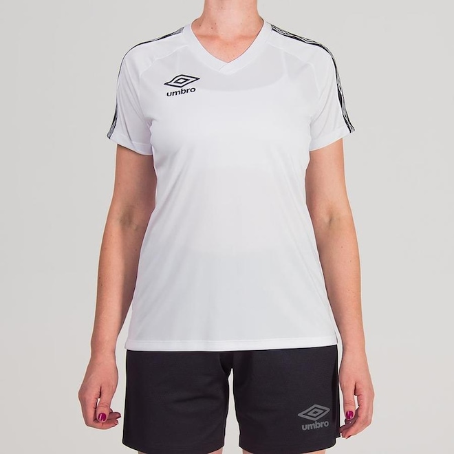 Camiseta Umbro Traditional Tape - Feminina - Foto 1