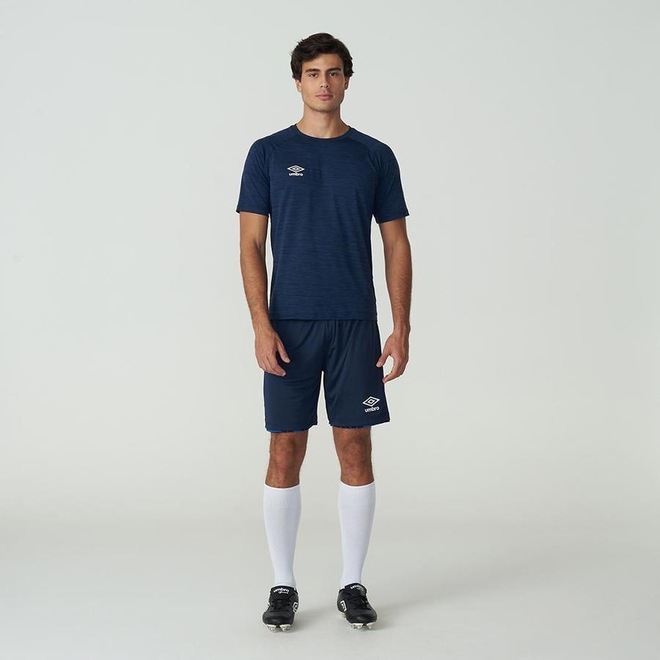Camiseta Umbro Blend Tape - Masculina - Foto 1