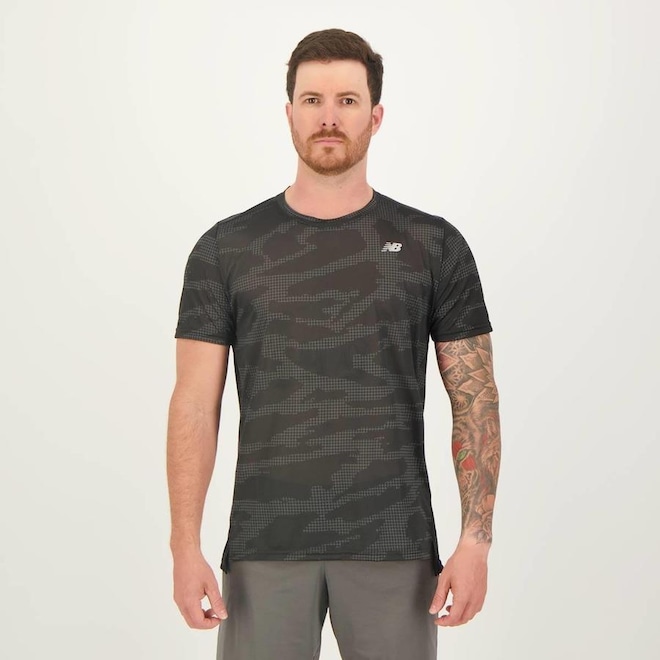 Camiseta New Balance Accelerate Print - Masculina - Foto 1