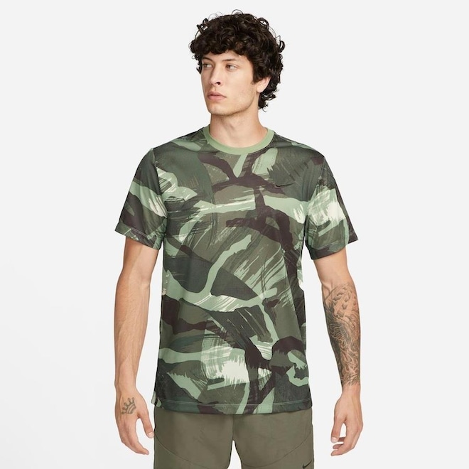 Camiseta Nike Camo Dri-Fit Legend - Masculina - Foto 1