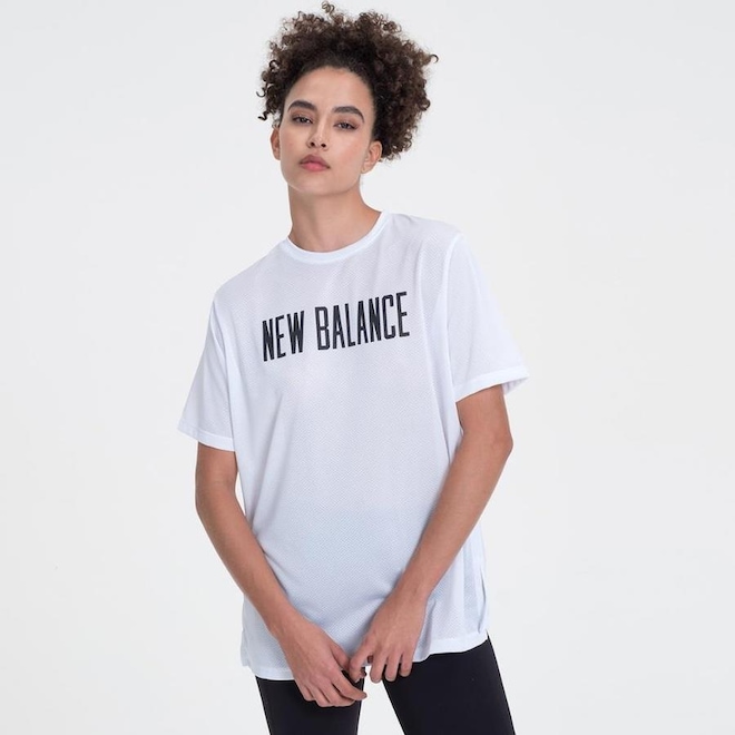 Camiseta New Balance Relentless Print - Feminina - Foto 1