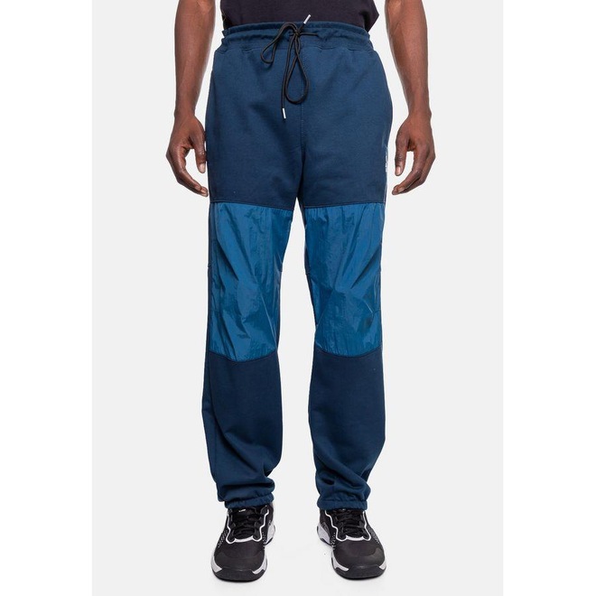 Camiseta Fatal Especial Recortada - Masculina - Foto 1