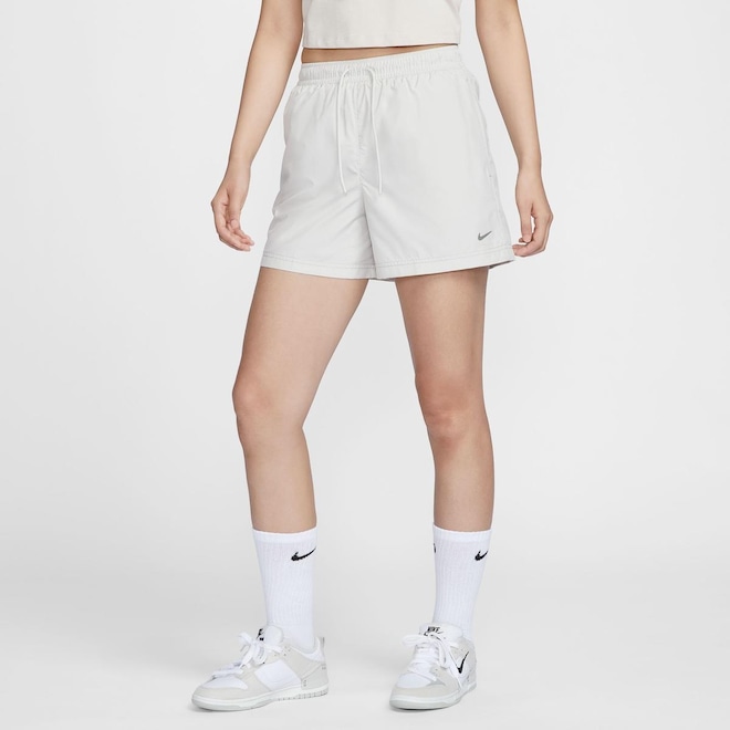 Short Nike Sportswear Woven - Feminino - Foto 1