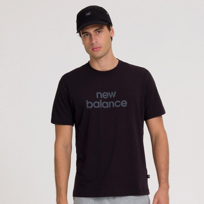 Camiseta New Balance Graphic Brand - Masculina - Foto 1