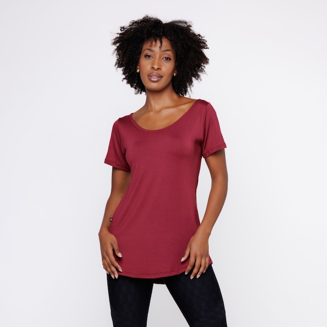 Camiseta Manga Curta Orbis Fitness Comprida Tapa Bumbum - Feminina - Foto 1