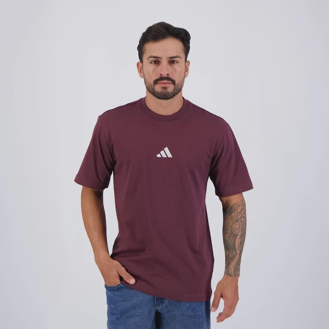 Camiseta Adidas Small Logo - Masculina - Foto 1