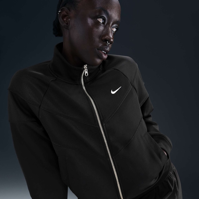 Jaqueta Nike Sportswear Poly Knit - Feminina - Foto 1