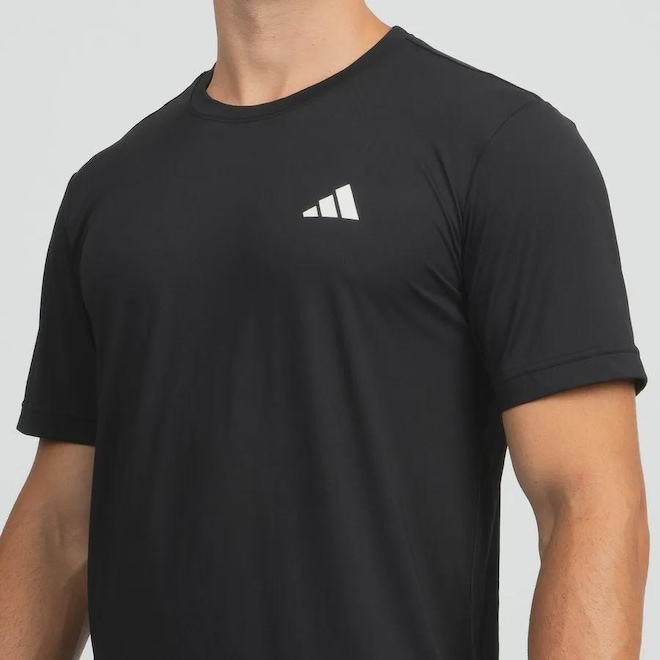 Camiseta adidas Own The Run 3 Listras - Masculina - Foto 1