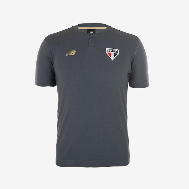 Camisa Polo Viagem do São Paulo Spfc 2025 New Balance - Masculina - Foto 1