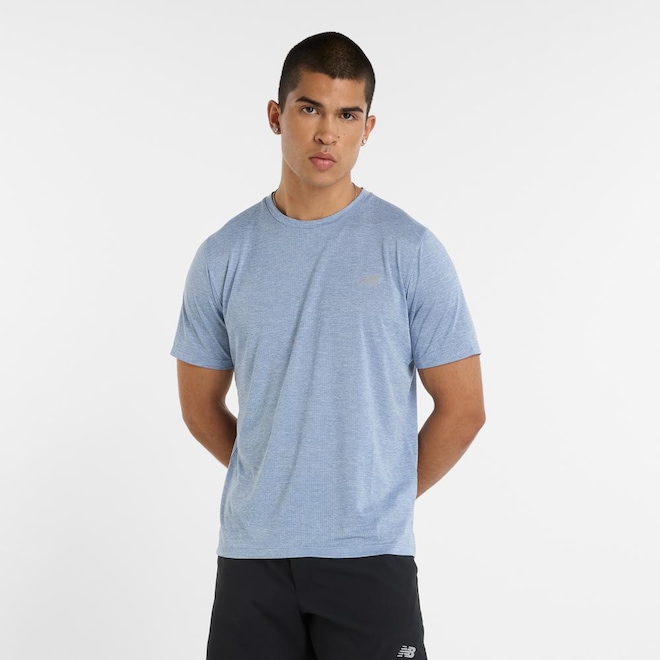 Camiseta New Balance Atlhetics Run - Masculina - Foto 1