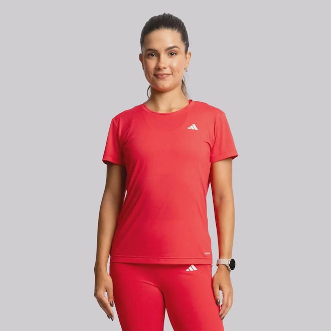 Camiseta Feminina adidas Own The Run 3 listras - Foto 1