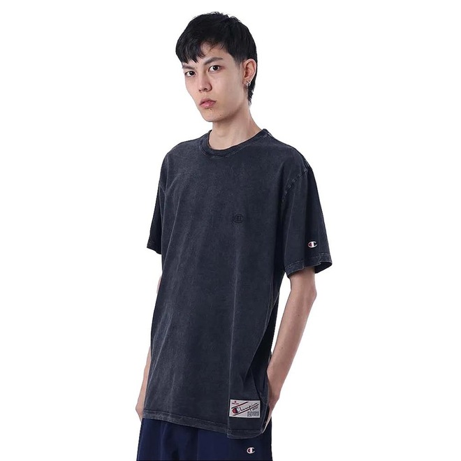 Camiseta Masculina Champion Vintage Wash Logo - Foto 1