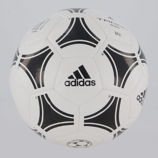 Bola de Futebol de Campo adidas Tango Glider Club - Foto 1