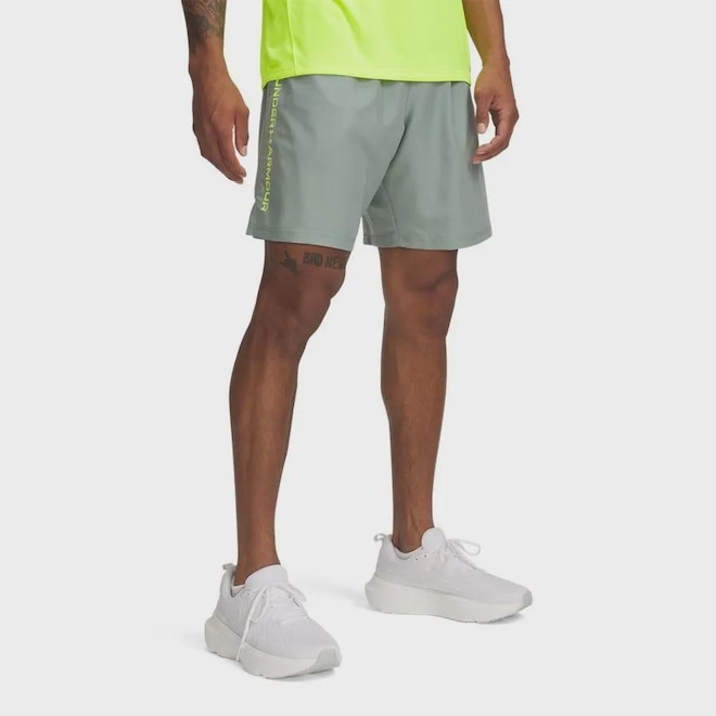 Shorts de Treino Under Armour Wordmark Masculino - Foto 1